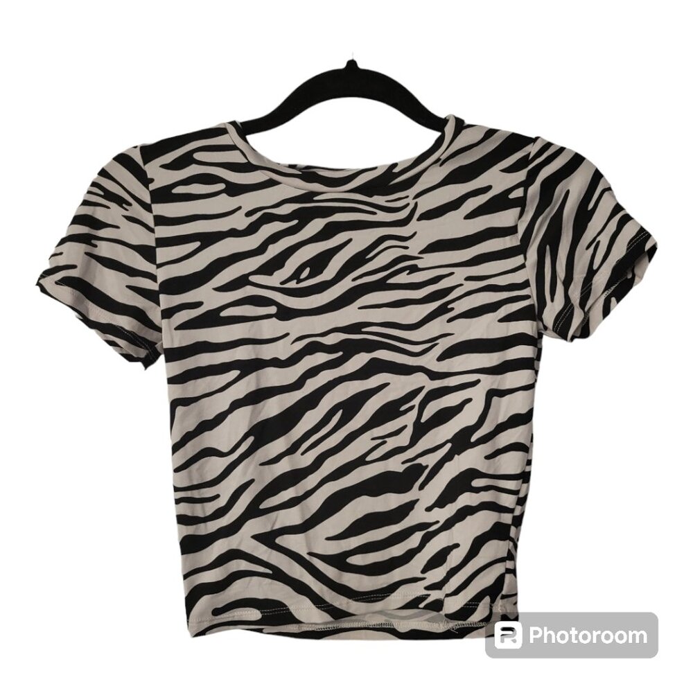 Streetwear Society Cropped Zebra T-Shirt